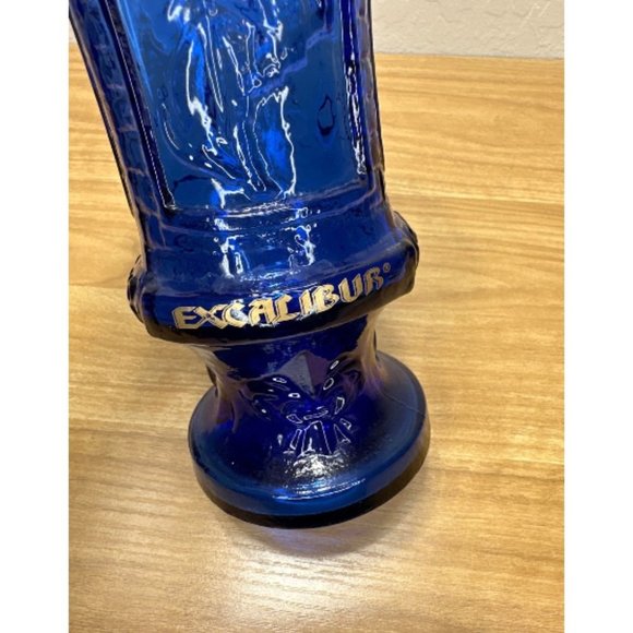 Excalibur Las Vegas Souvenir Cobalt Blue Glass Castle 24oz - Picture 5 of 8